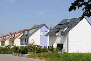 © Bill Ernest - Fotolia.com Häuser-Reihe