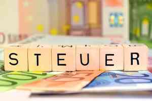 © Sabine Naumann - Fotolia.com Holzwürfel mit Aufschrift
