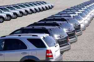 © Thaut Images - Fotolia.com parkende Autos