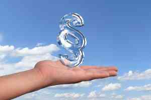 © Aamon - Fotolia.com Paragraph in Hand